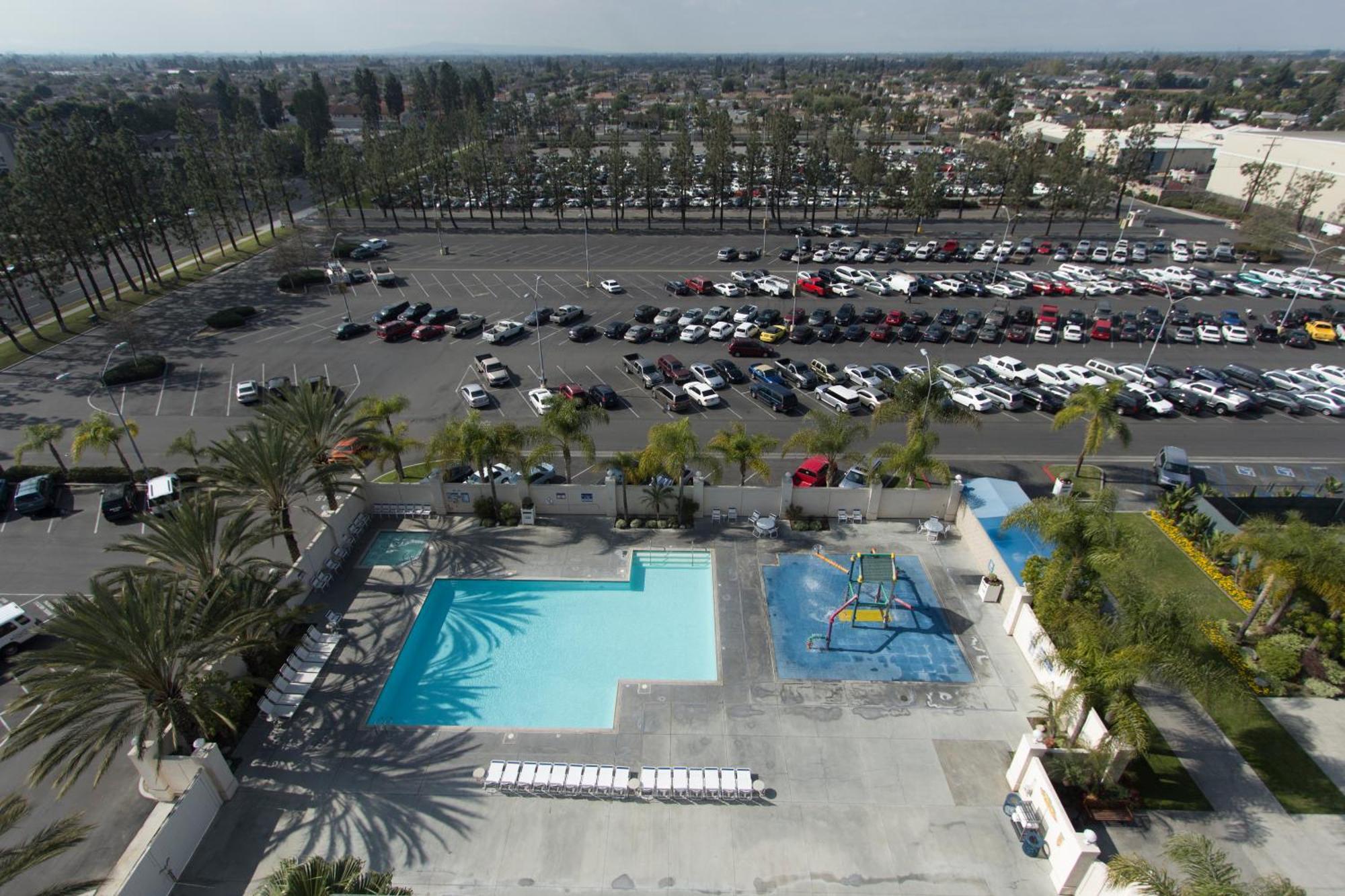 Knott'S Hotel Buena Park Exterior foto